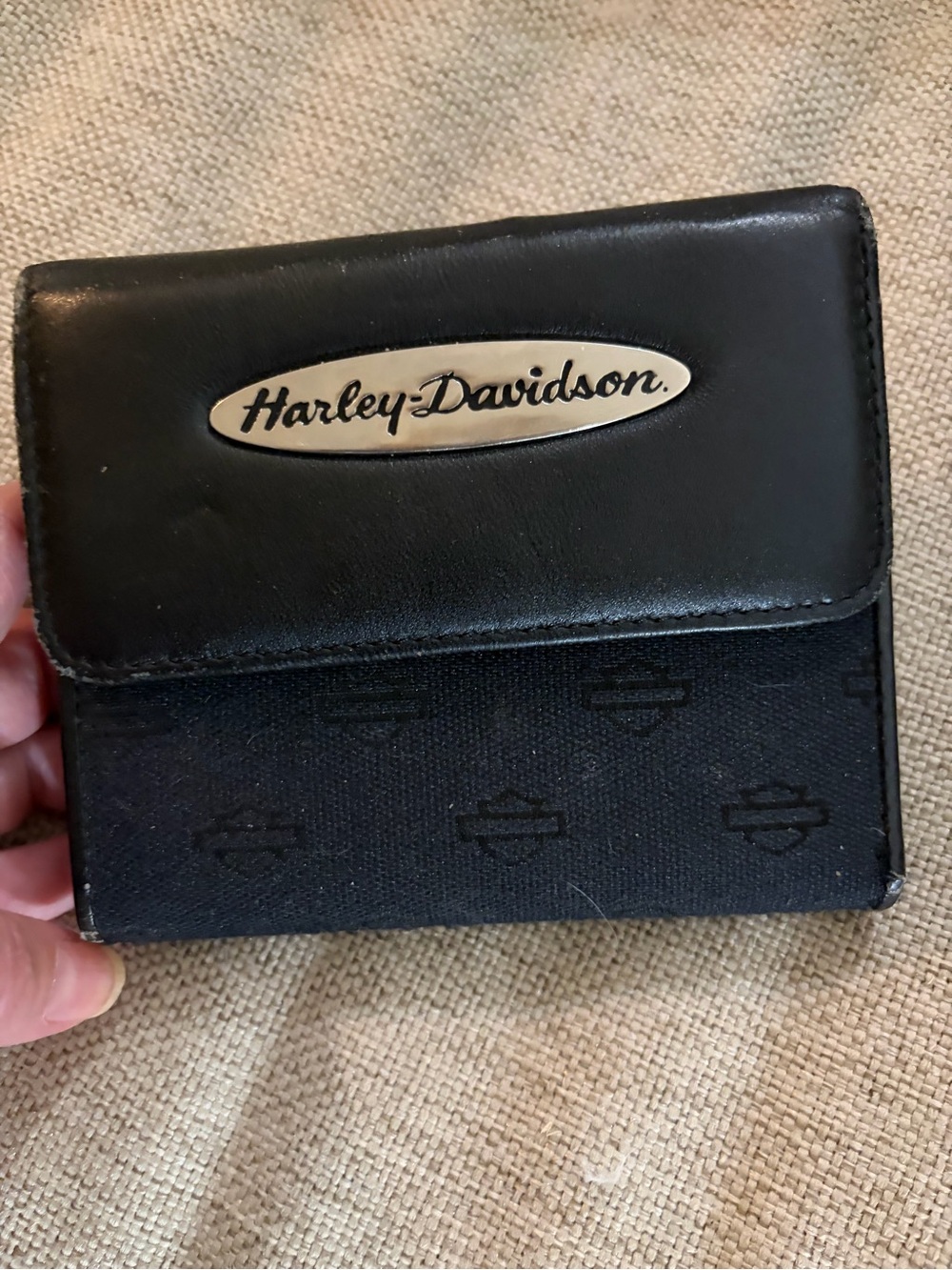 Harley-Davidson Black Men's Compact Bifold Wallet with Metal Logo